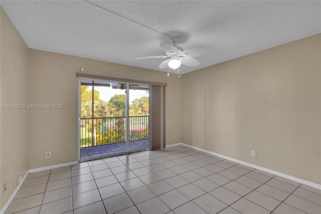 1100 NW 87th Ave, Unit 306, Coral Springs, FL 33071 Photo