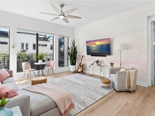 1111 Central AVE, Unit 207, NAPLES, FL 34102