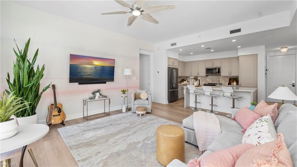 1111 Central Ave, Unit 207, Naples, FL 34102 Photo