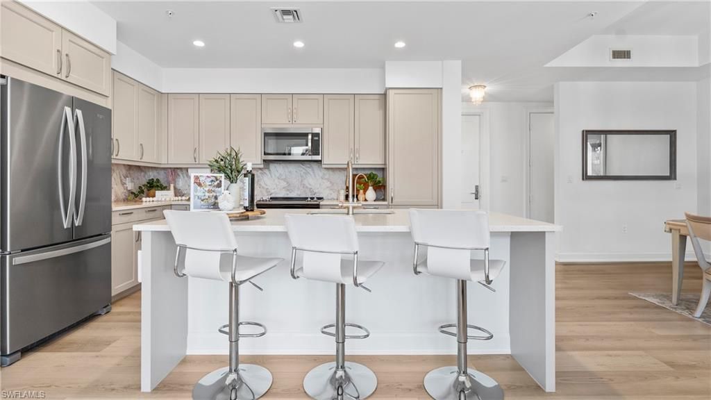 1111 Central Ave, Unit 207, Naples, FL 34102 Photo