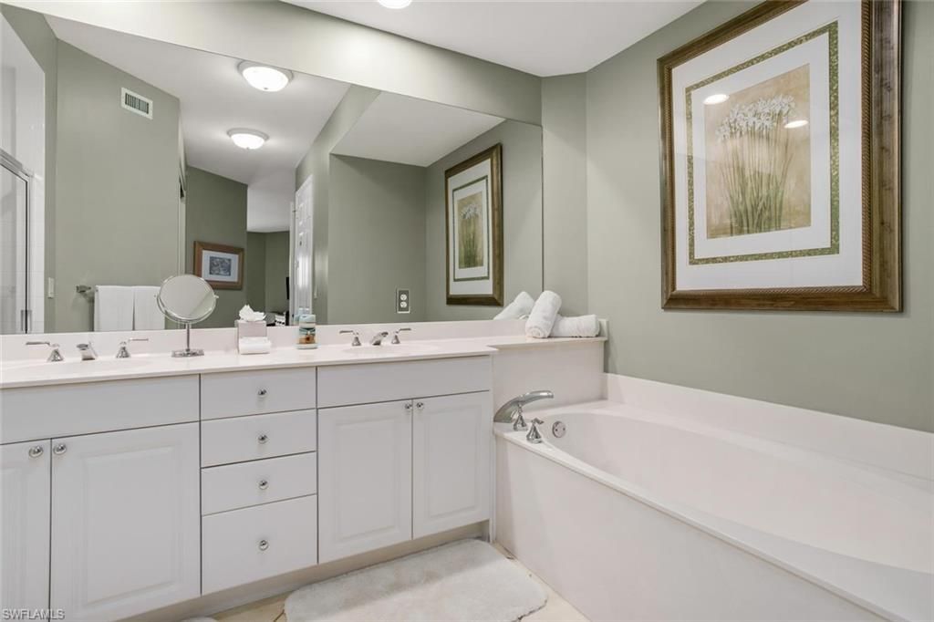 400 Flagship Dr, Unit 306, Naples, FL 34108 Photo