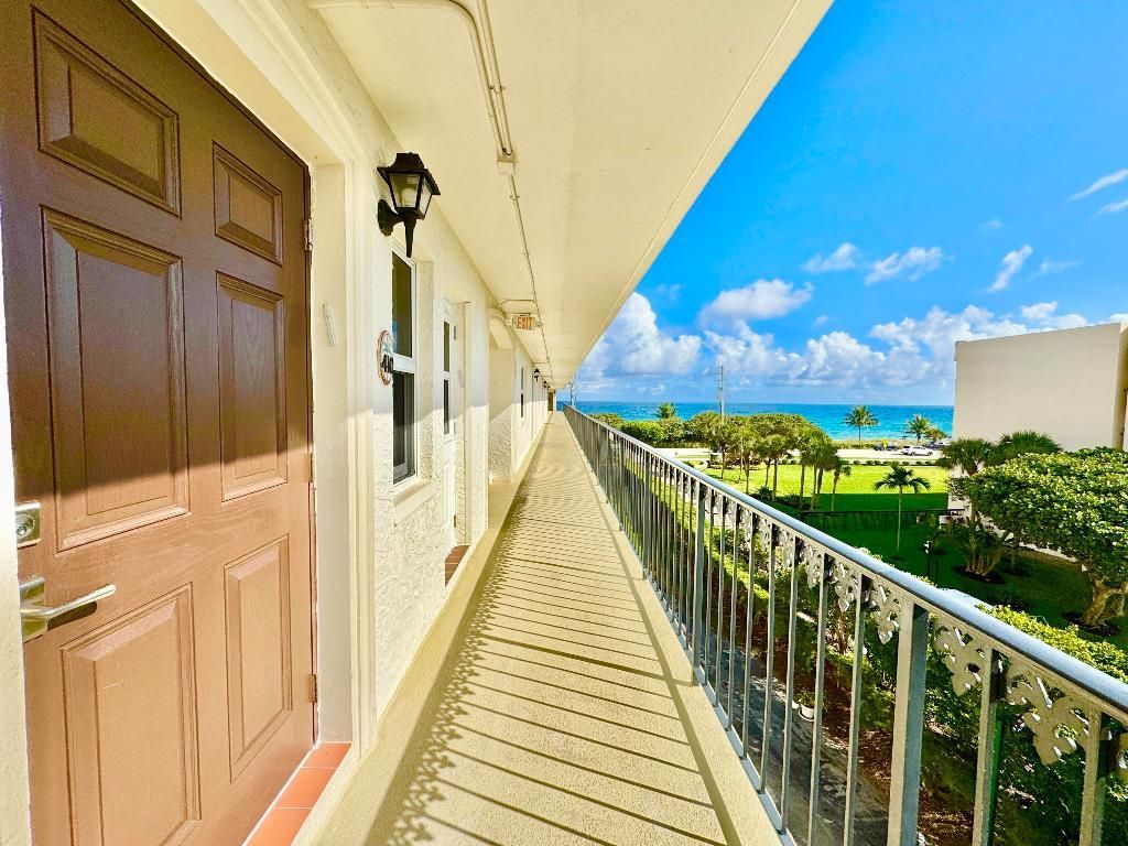 2871 N Ocean Boulevard, Unit D410, Boca Raton, FL 33431 Photo