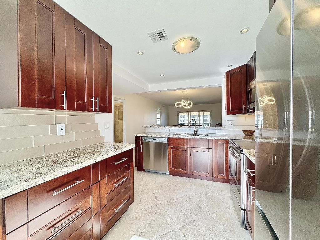 2871 N Ocean Boulevard, Unit D410, Boca Raton, FL 33431 Photo