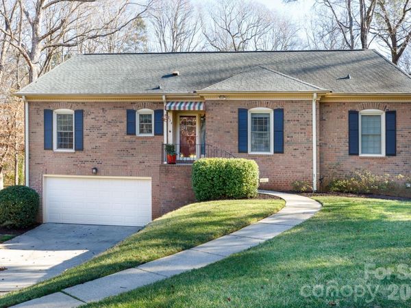 734 Charter Place, Charlotte, NC 28211