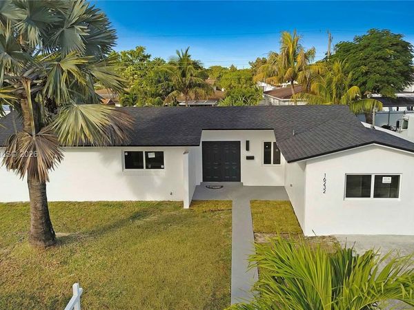 16232 SW 107th Ct, Miami, FL 33157