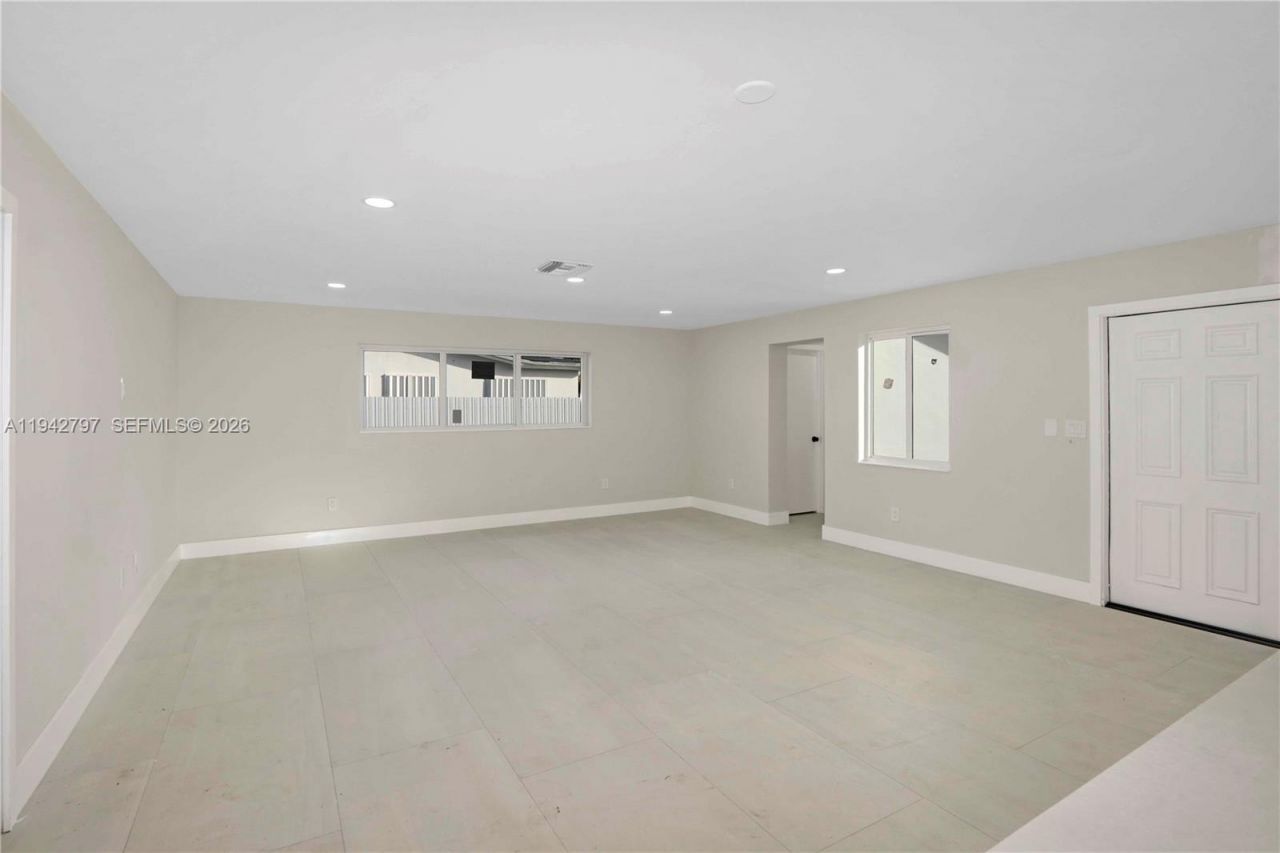 16232 SW 107th Ct, Miami, FL 33157 Photo