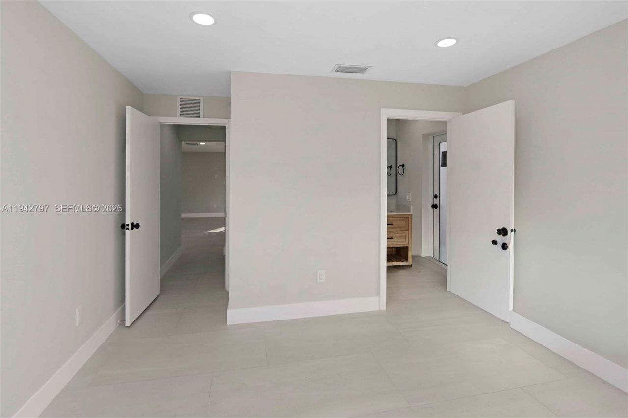 16232 SW 107th Ct, Miami, FL 33157 Photo