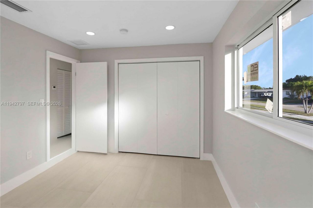 16232 SW 107th Ct, Miami, FL 33157 Photo