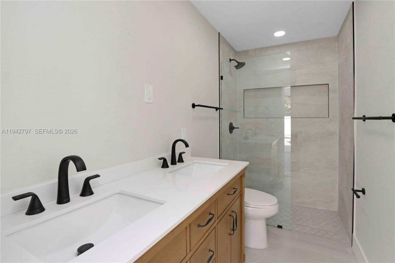 16232 SW 107th Ct, Miami, FL 33157 Photo