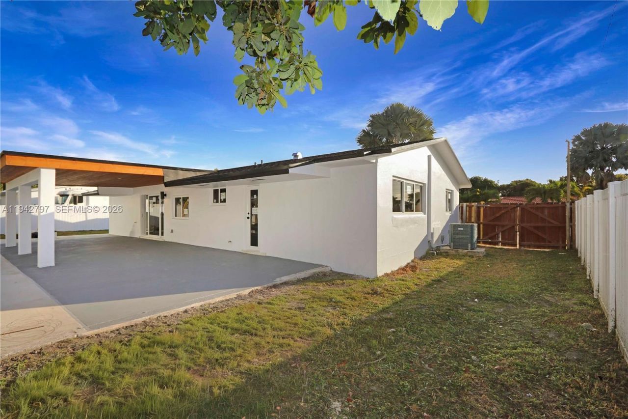 16232 SW 107th Ct, Miami, FL 33157 Photo