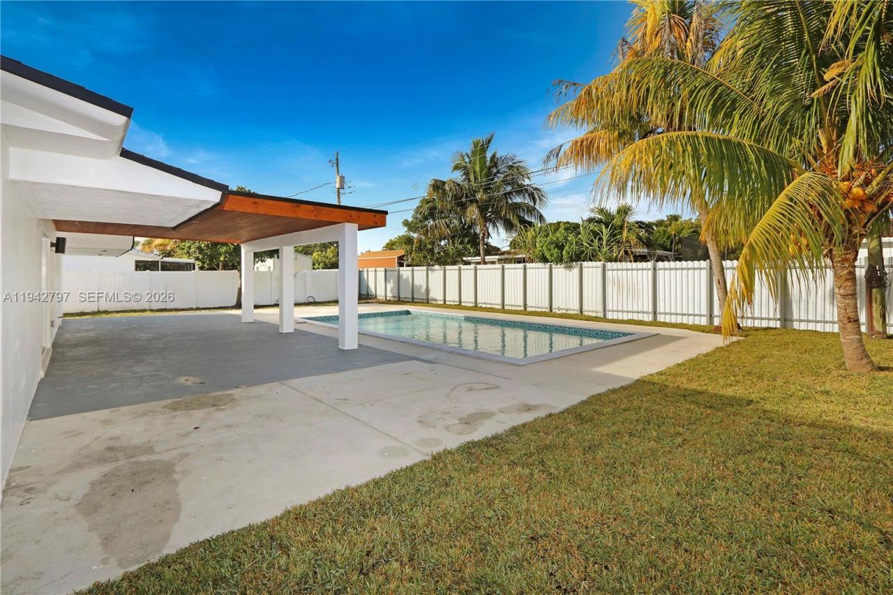 16232 SW 107th Ct, Miami, FL 33157 Photo