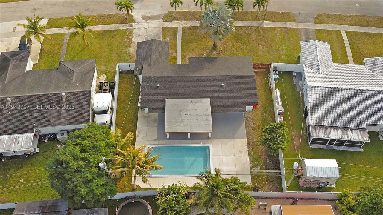 16232 SW 107th Ct, Miami, FL 33157 Photo