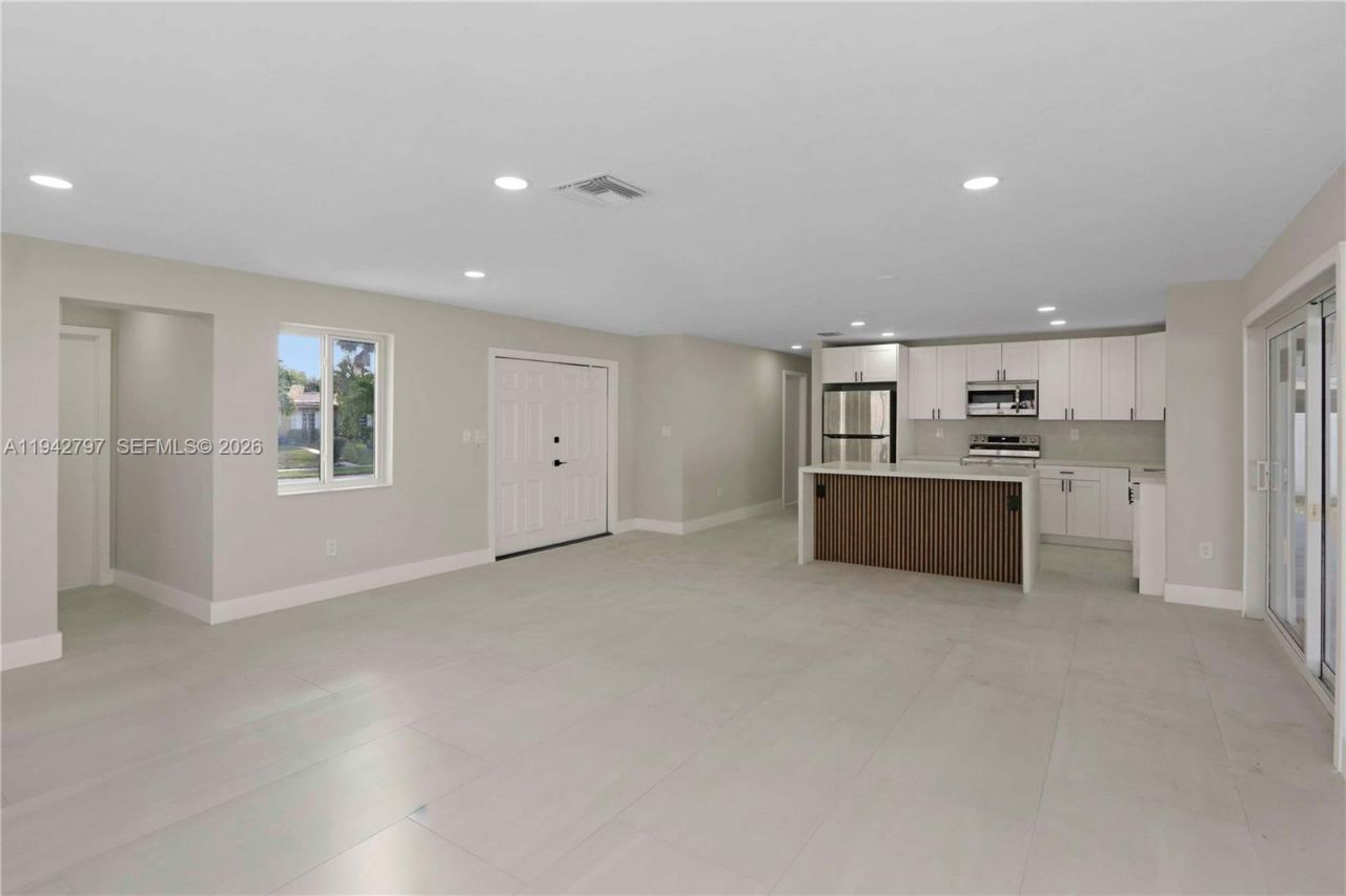 16232 SW 107th Ct, Miami, FL 33157 Photo