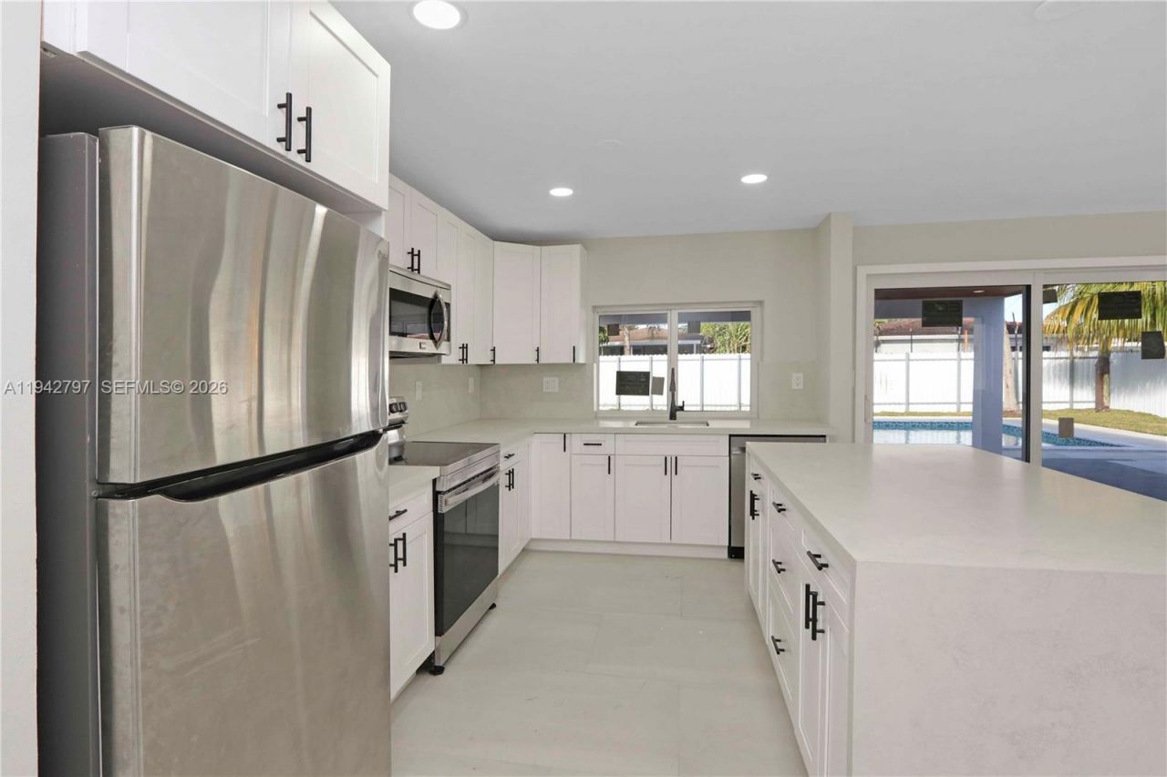 16232 SW 107th Ct, Miami, FL 33157 Photo