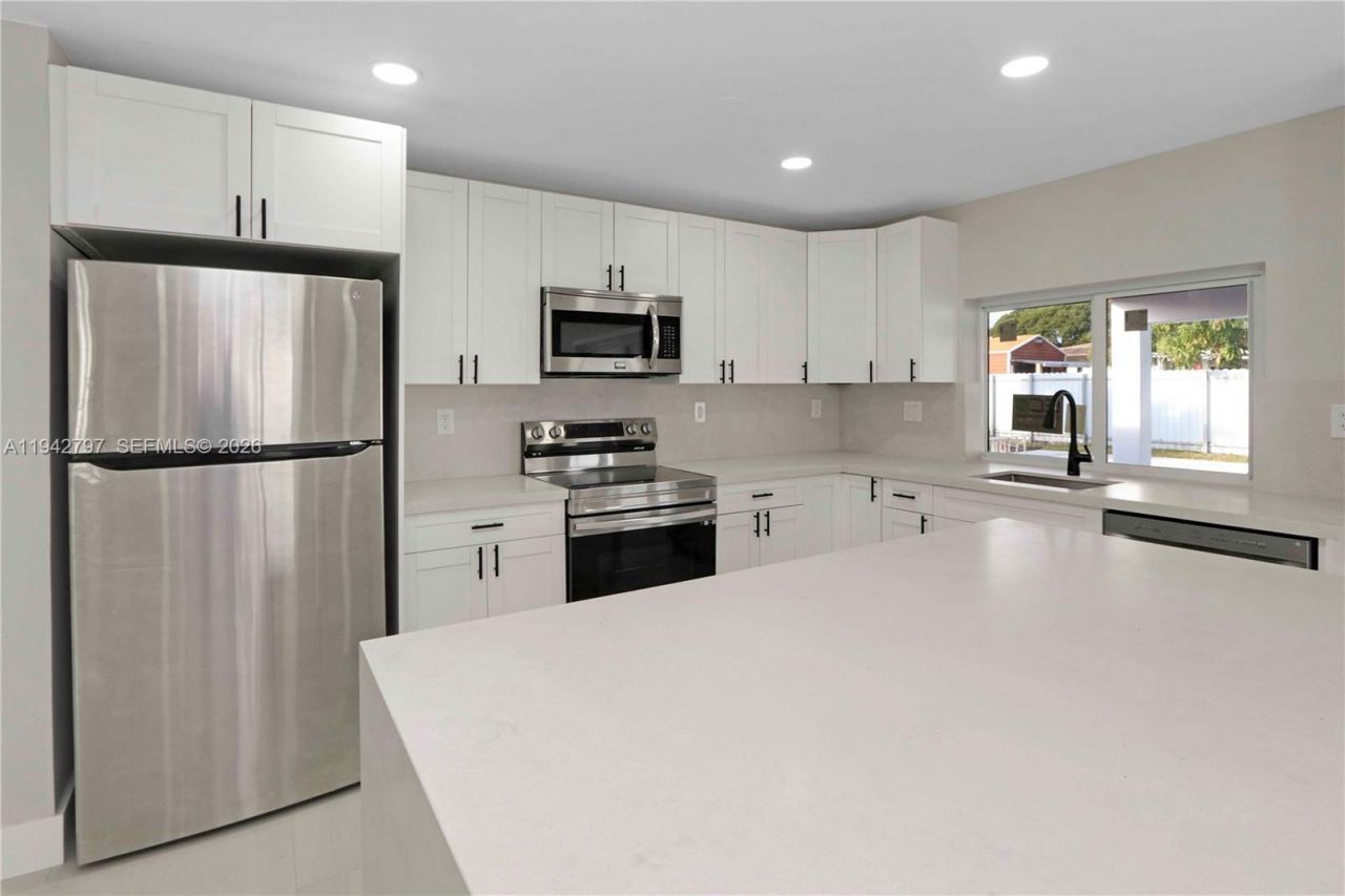 16232 SW 107th Ct, Miami, FL 33157 Photo