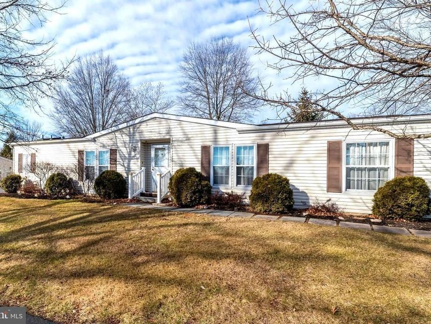 13 Asheton Lane, Souderton, PA 18964 Main Photo