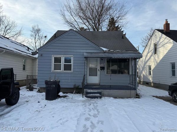 6739 Plainview Avenue, Detroit, MI 48228