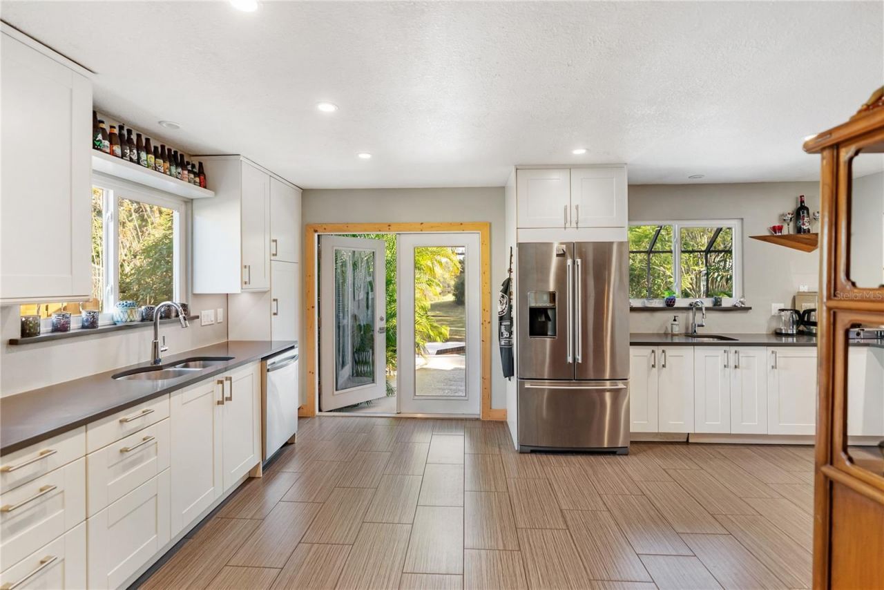 5482 Beneva Woods Circle, Sarasota, FL 34233 Photo