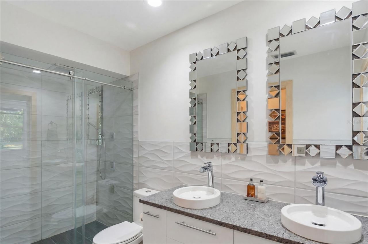 5482 Beneva Woods Circle, Sarasota, FL 34233 Photo