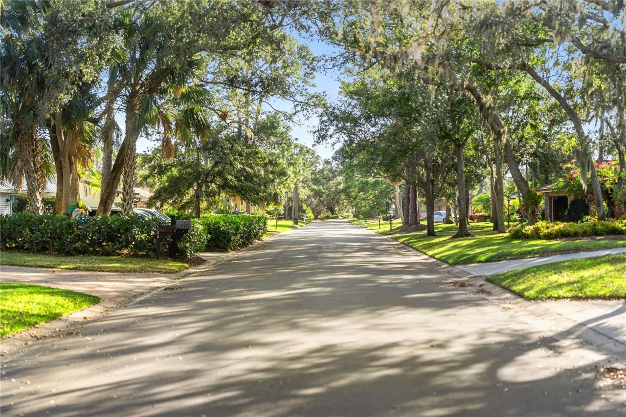 5482 Beneva Woods Circle, Sarasota, FL 34233 Photo