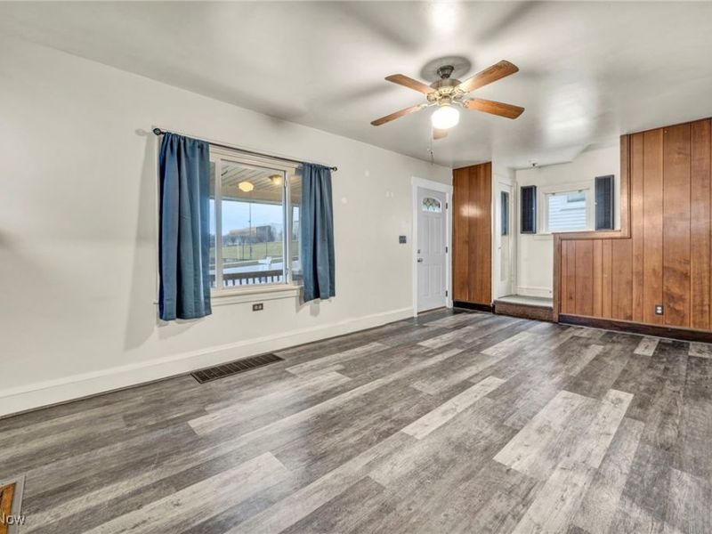 36 W Wilbeth Road, Akron, OH 44301 Photo 9