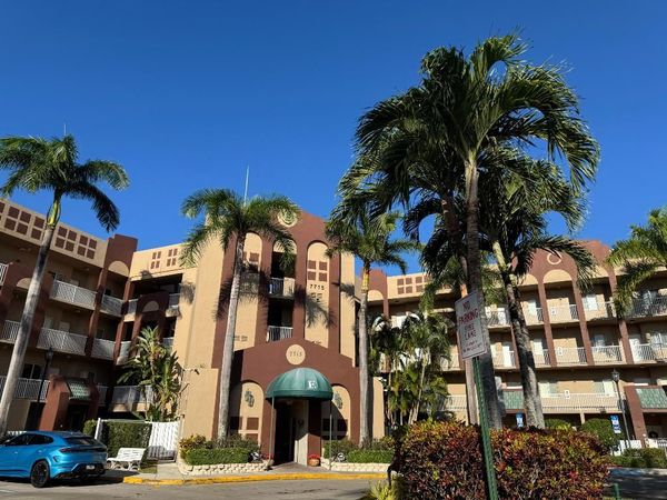 7715 Southampton Terrace, Unit 405, Tamarac, FL 33321