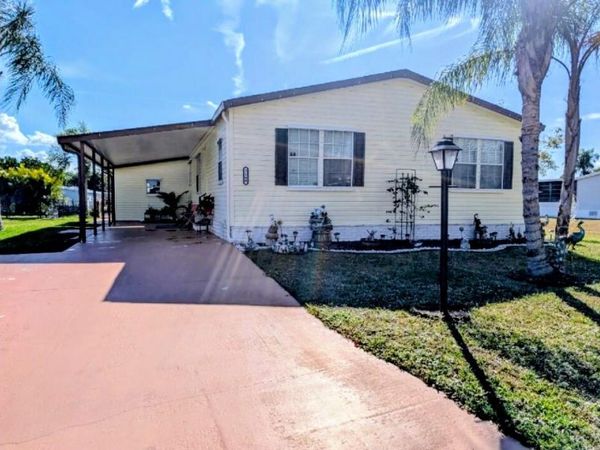 2460 SW Versailles Terrace, Stuart, FL 34997