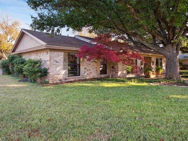 3701 Streamwood Road, Fort Worth, TX 76116