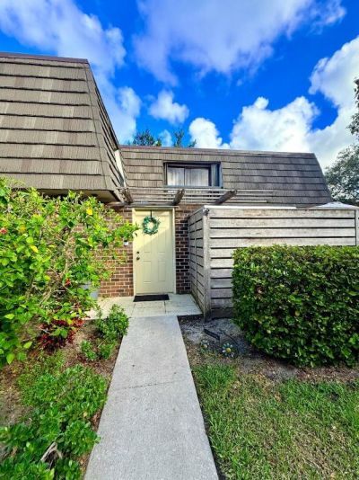903 9th Terrace, Palm Beach Gardens, FL 33418 Photo