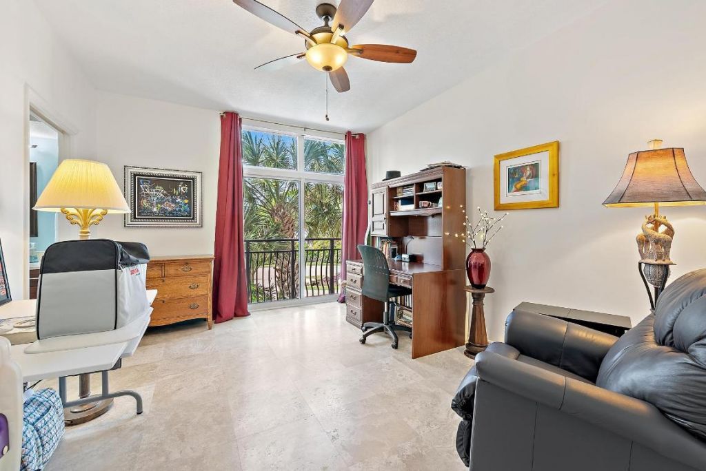 314 Inlet Way, Unit 103, Palm Beach Shores, FL 33404 Photo