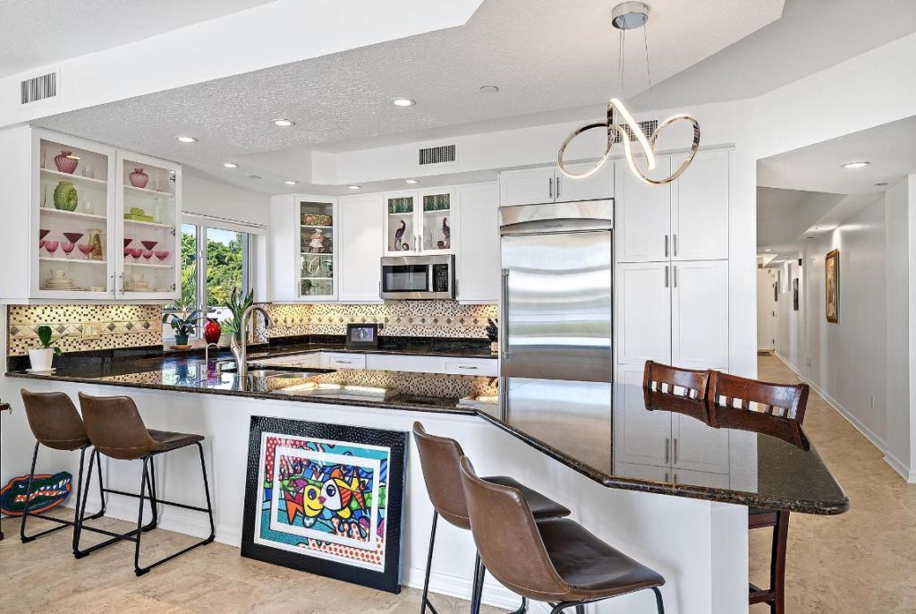 314 Inlet Way, Unit 103, Palm Beach Shores, FL 33404 Photo