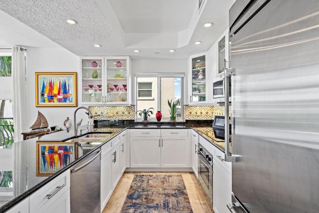 314 Inlet Way, Unit 103, Palm Beach Shores, FL 33404 Photo