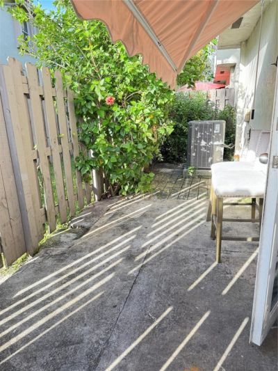 10843 NW 8th Street, Pembroke Pines, FL 33026 Photo