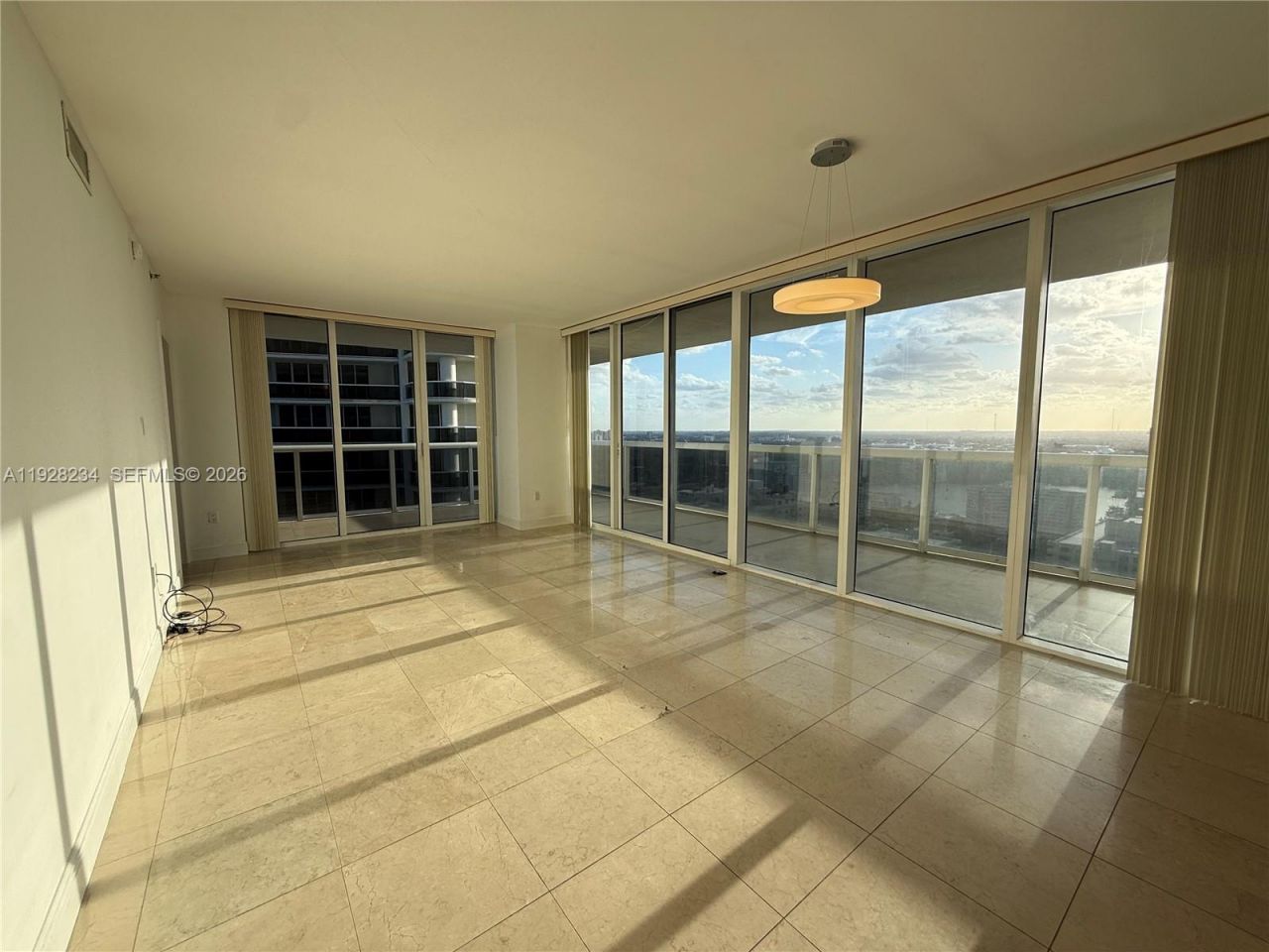 1830 S Ocean Dr, Unit 3006, Hallandale Beach, FL 33009 Photo