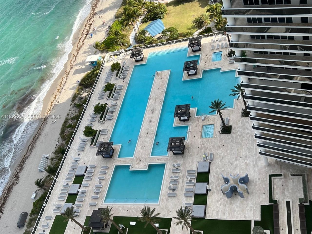 1830 S Ocean Dr, Unit 3006, Hallandale Beach, FL 33009 Photo