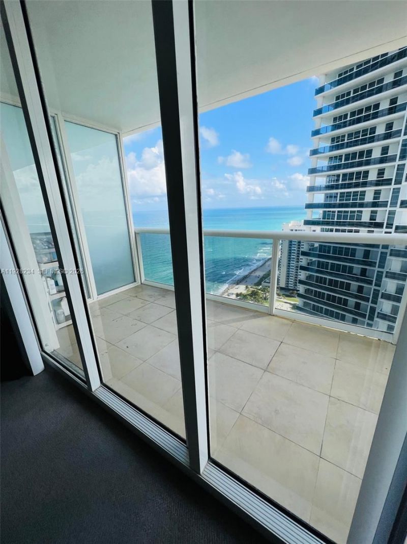1830 S Ocean Dr, Unit 3006, Hallandale Beach, FL 33009 Photo