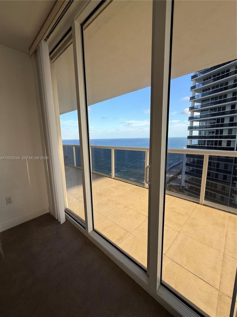 1830 S Ocean Dr, Unit 3006, Hallandale Beach, FL 33009 Photo