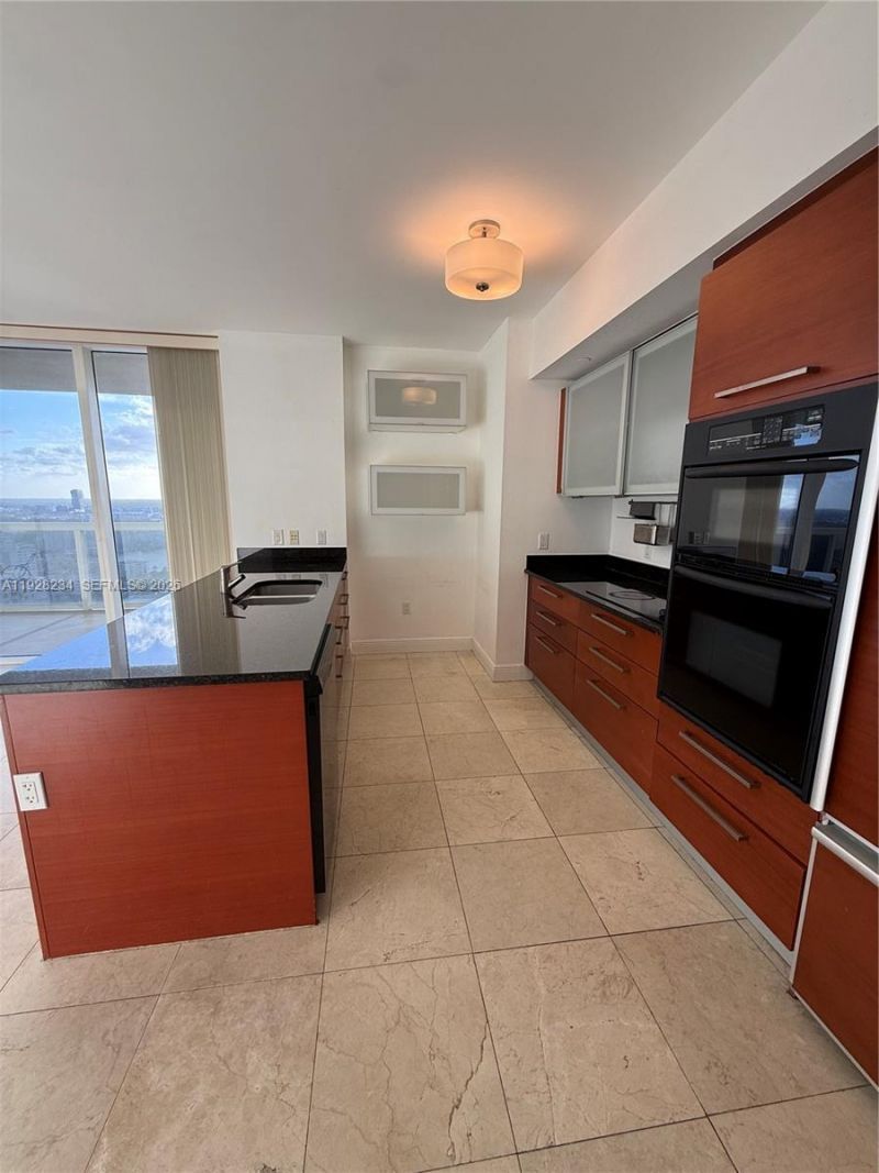 1830 S Ocean Dr, Unit 3006, Hallandale Beach, FL 33009 Photo
