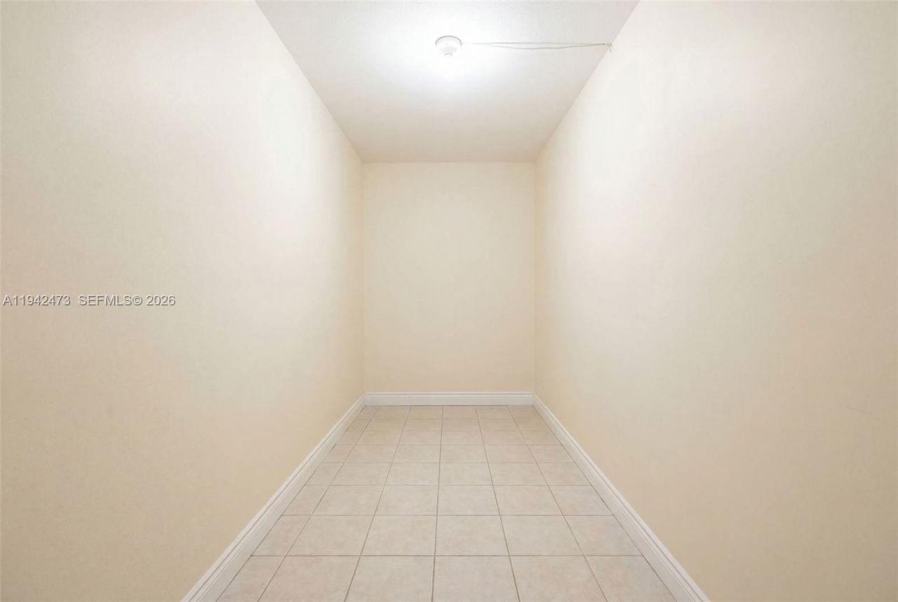 11840 NE 19th Dr, Unit 9, North Miami, FL 33181 Photo