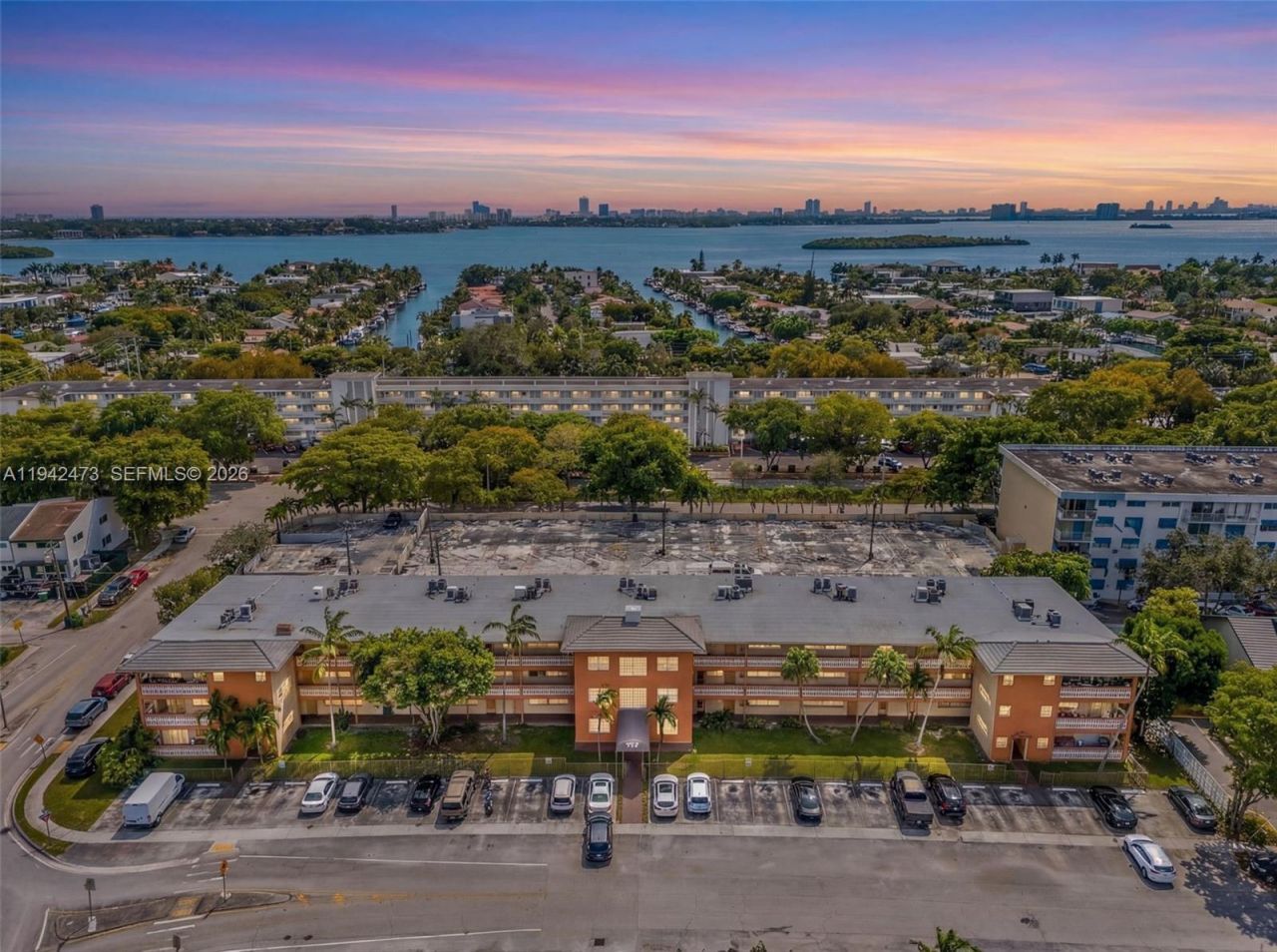 11840 NE 19th Dr, Unit 9, North Miami, FL 33181 Photo