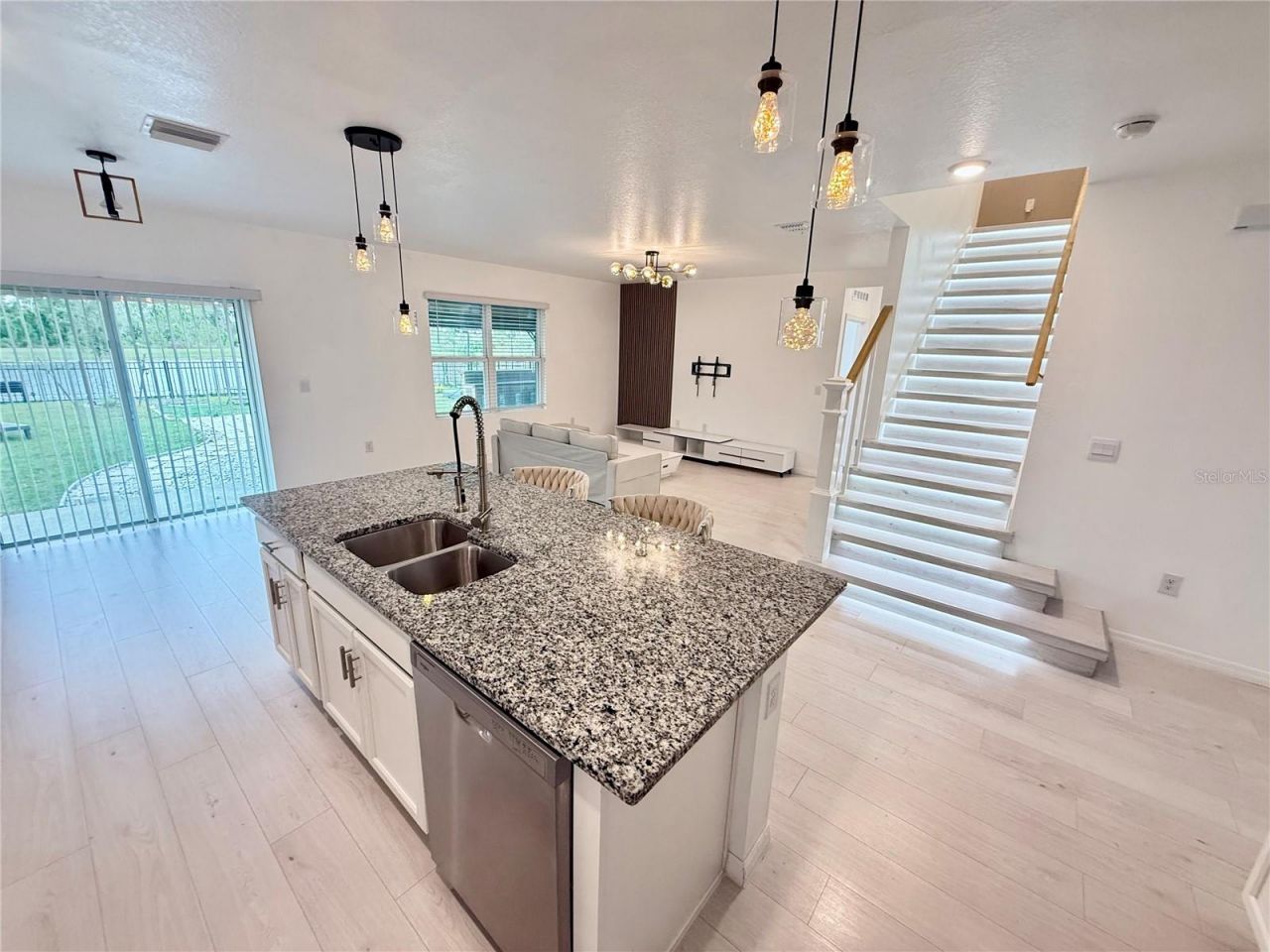 2731 House Finch Road, Harmony, FL 34773 Photo