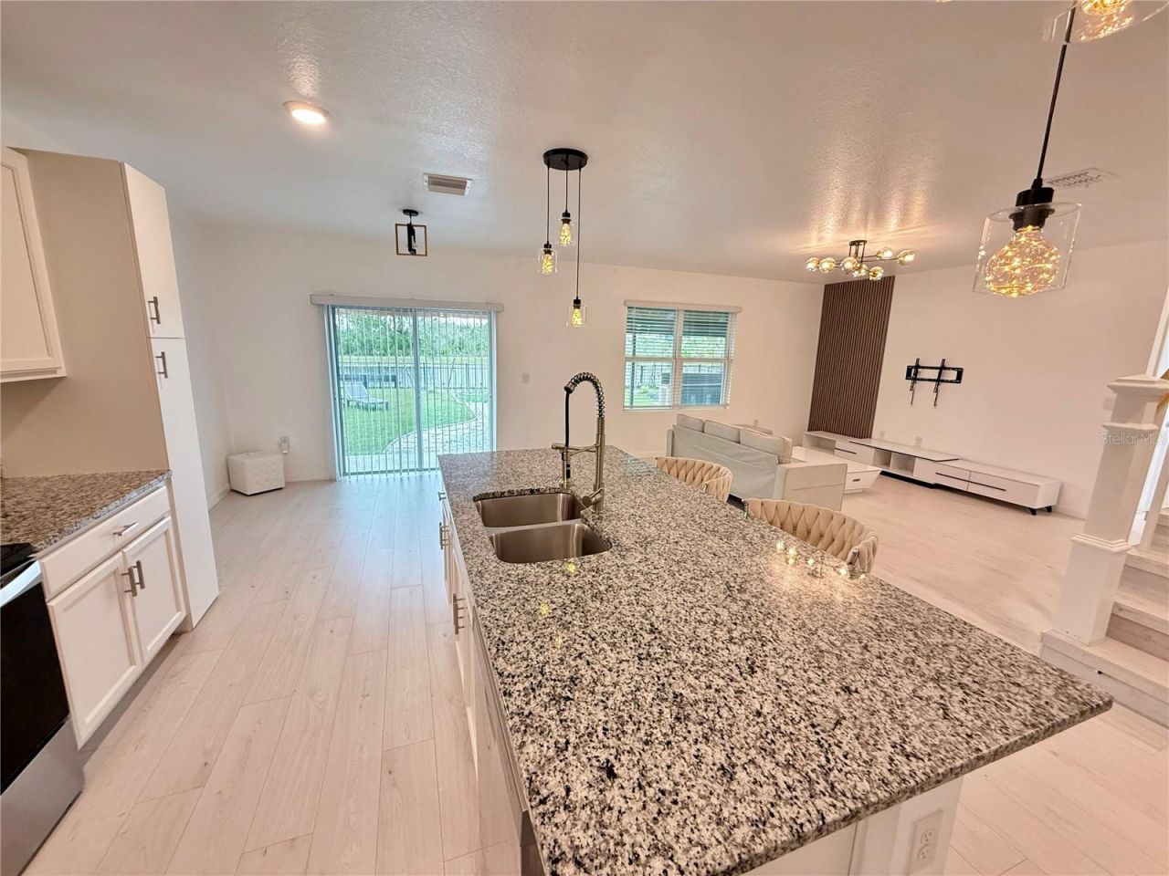 2731 House Finch Road, Harmony, FL 34773 Photo