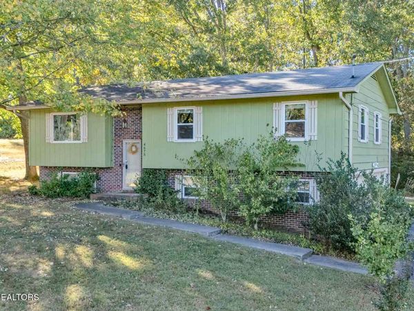 4675 NW Ridgeview Ave, Cleveland, TN 37312