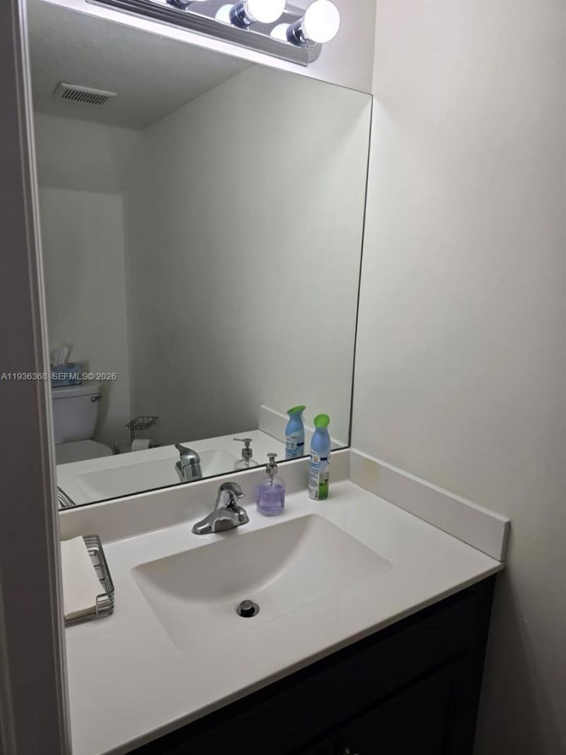 3368 W 105th Ter, Hialeah, FL 33018 Photo