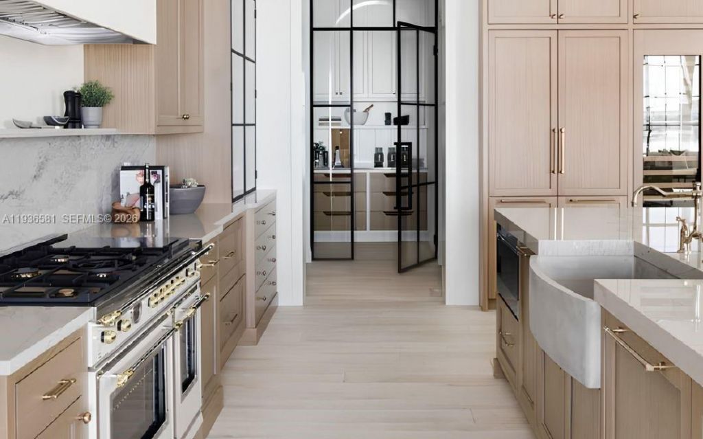 446 Madeira Ave, Coral Gables, FL 33134 Photo