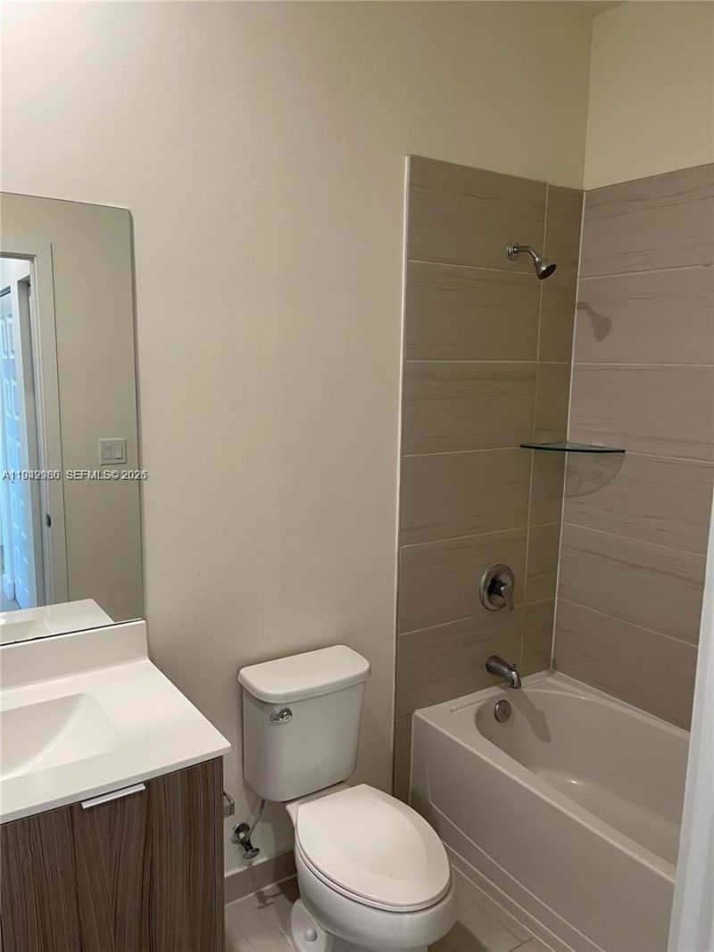 7809 NW 104th Ave, Unit 35, Doral, FL 33178 Photo