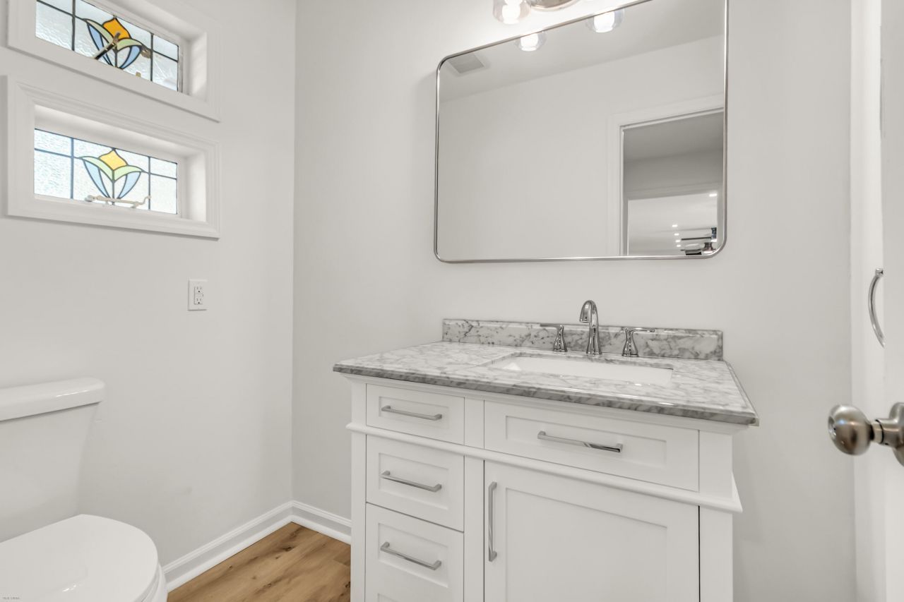 404 Hobcaw Drive Photo 12