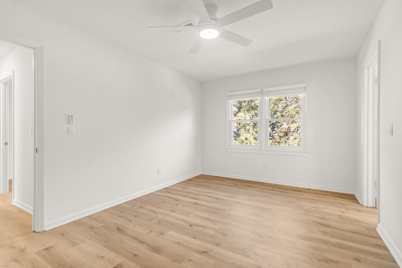 404 Hobcaw Drive Photo 19