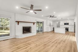 404 Hobcaw Drive photo 4