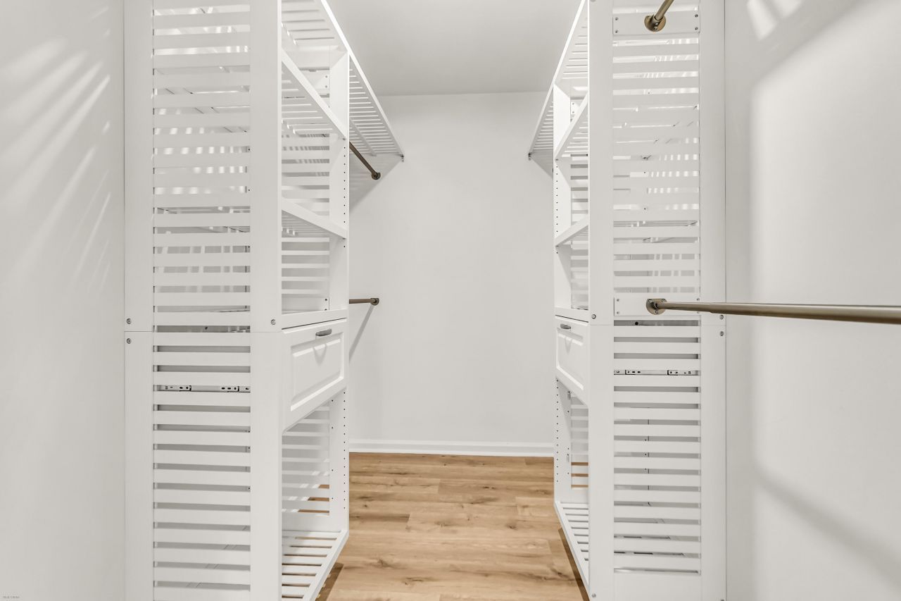 404 Hobcaw Drive Photo 8